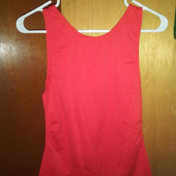 Top - Picture 2 of 2